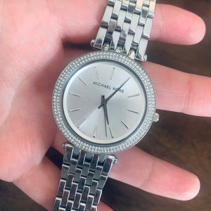 MICHAEL KORS
Darci Silver-Tone Watch
Style MK3190